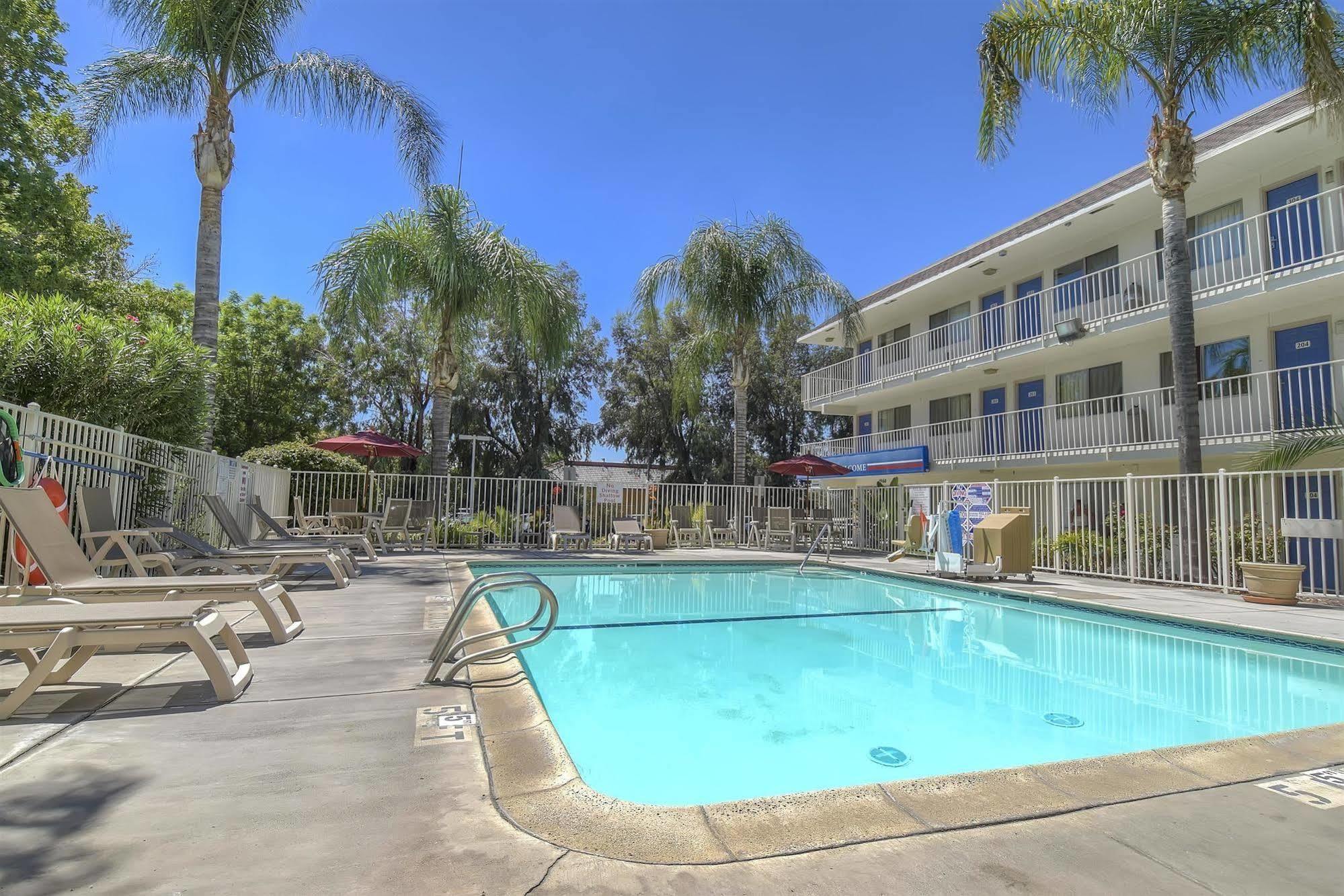 Motel 6-San Bernardino, Ca - North Serrano Village Exterior foto