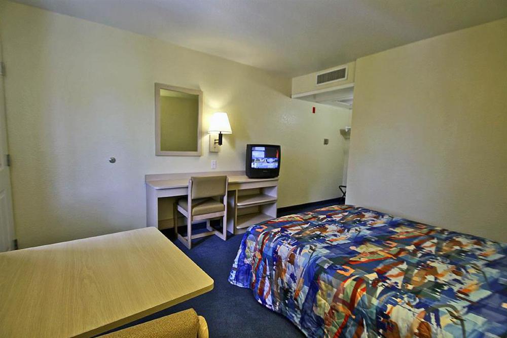 Motel 6-San Bernardino, Ca - North Serrano Village Habitación foto